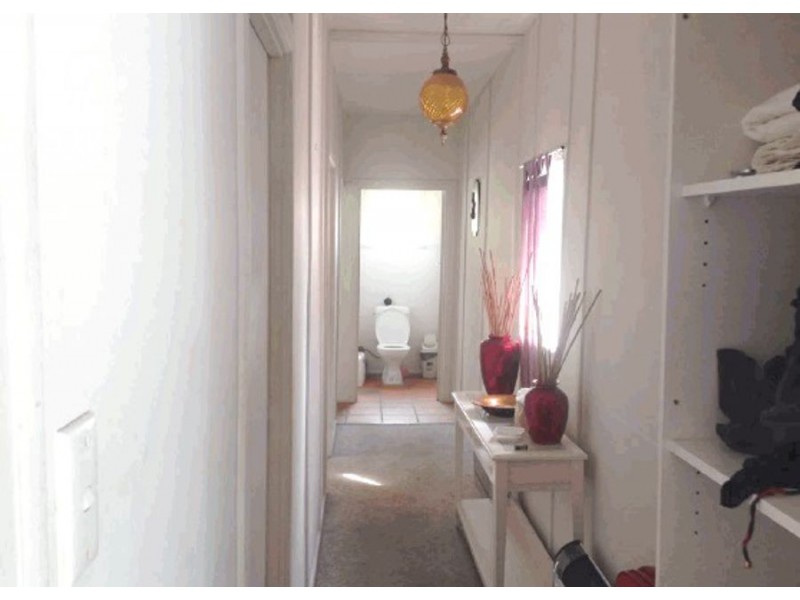 14 Sunshine Parade, Miami QLD 4220