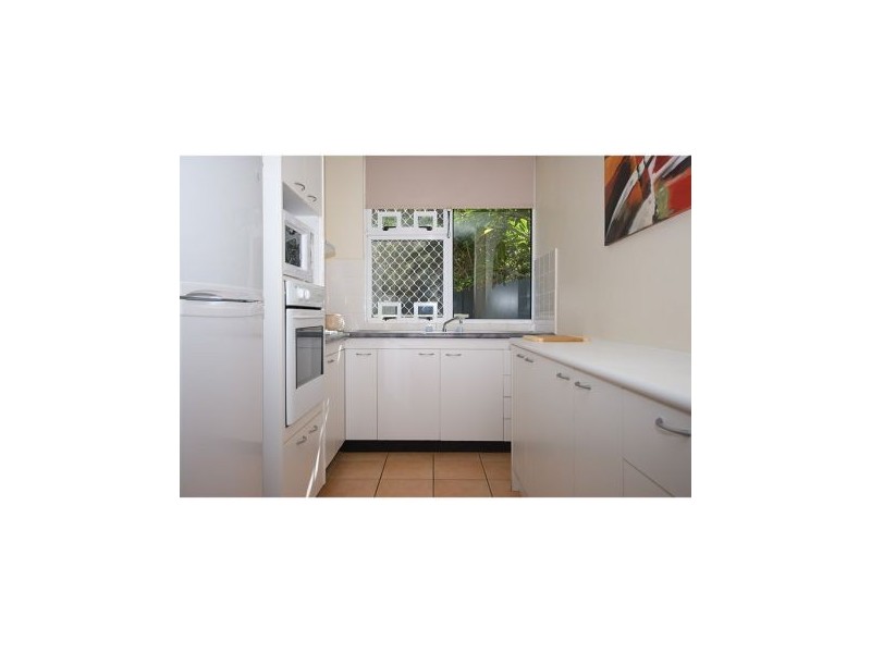 1/4 Clifford Street, Surfers Paradise QLD 4217