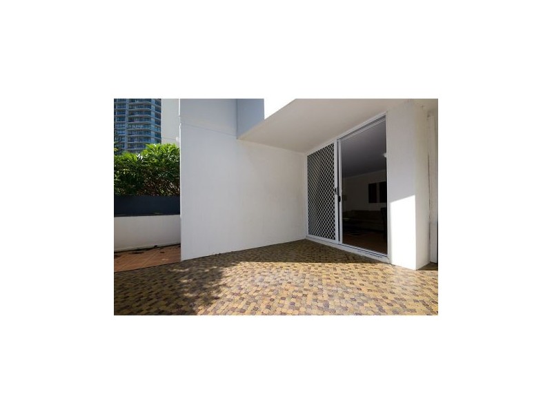 1/4 Clifford Street, Surfers Paradise QLD 4217
