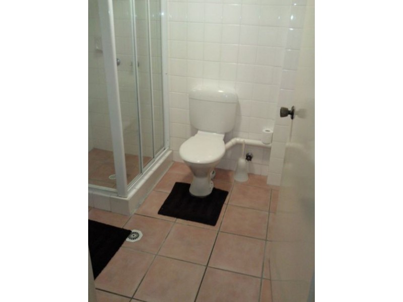 1/4 Clifford Street, Surfers Paradise QLD 4217