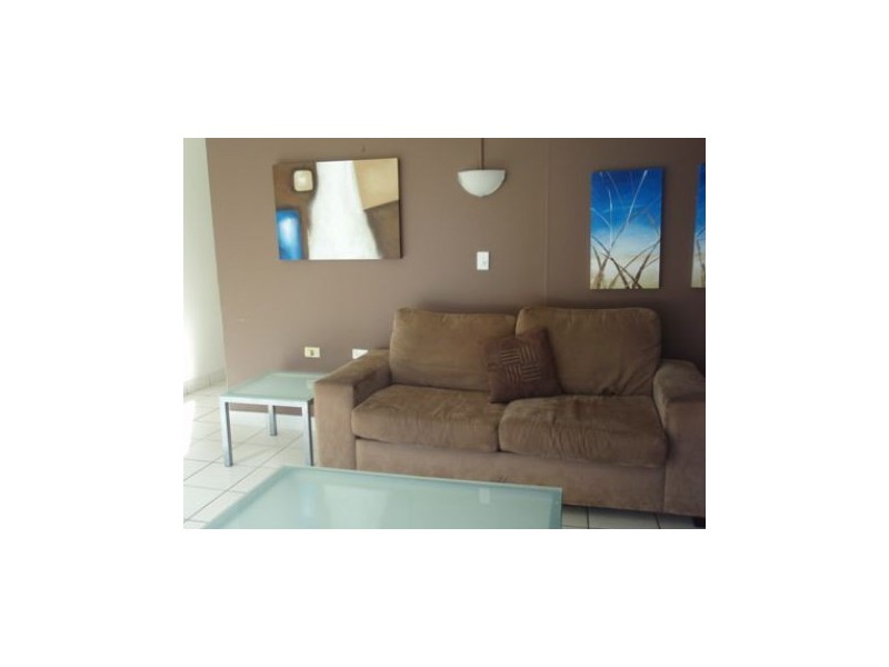 301/2 “Hi Ho Appartments” Queensland Avenue, Broadbeach QLD 4218