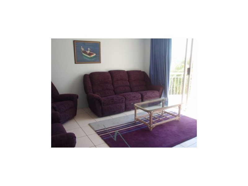 42/28 “Santorini by the Sea” Chairlift Avenue, Mermaid Beach QLD 4218