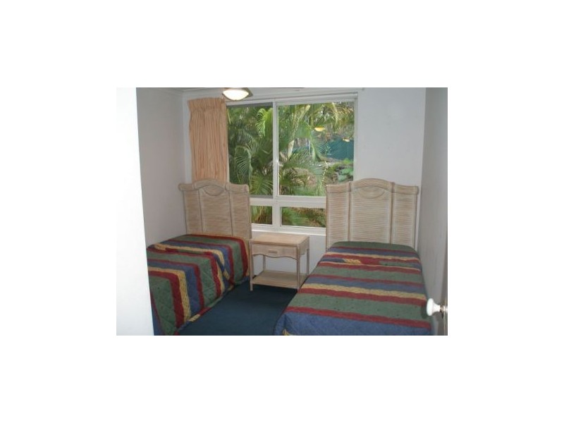 33/28 “Santorini By The Sea” Chairlift Ave, Mermaid Beach QLD 4218