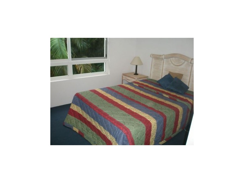 33/28 “Santorini By The Sea” Chairlift Ave, Mermaid Beach QLD 4218
