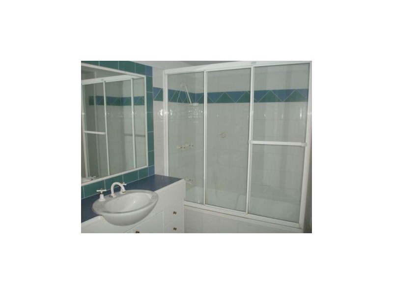 33/28 “Santorini By The Sea” Chairlift Ave, Mermaid Beach QLD 4218