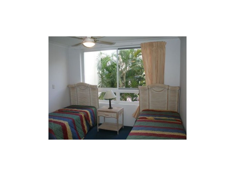 33/28 “Santorini By The Sea” Chairlift Ave, Mermaid Beach QLD 4218