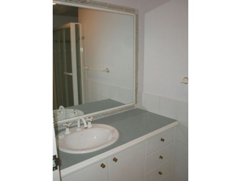 33/28 “Santorini By The Sea” Chairlift Ave, Mermaid Beach QLD 4218