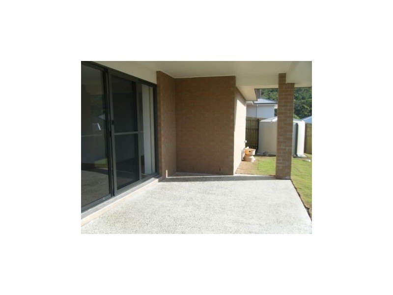 9 Roper Street, Pacific Pines QLD 4211