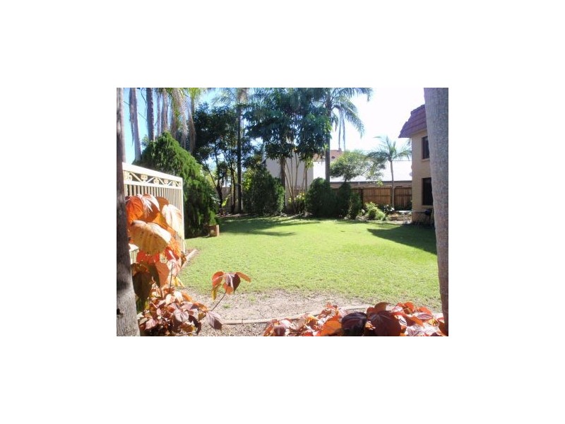 3/2301 “la Costa” Gold Coast Highway, Nobby Beach QLD 4218