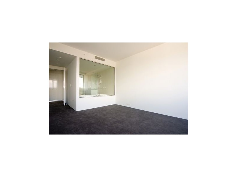 1422/9 “Circle On Cavill” Ferny Avenue, Surfers Paradise QLD 4217