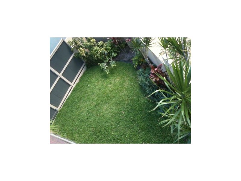 31a Rio Vista Blvd, Broadbeach Waters QLD 4218