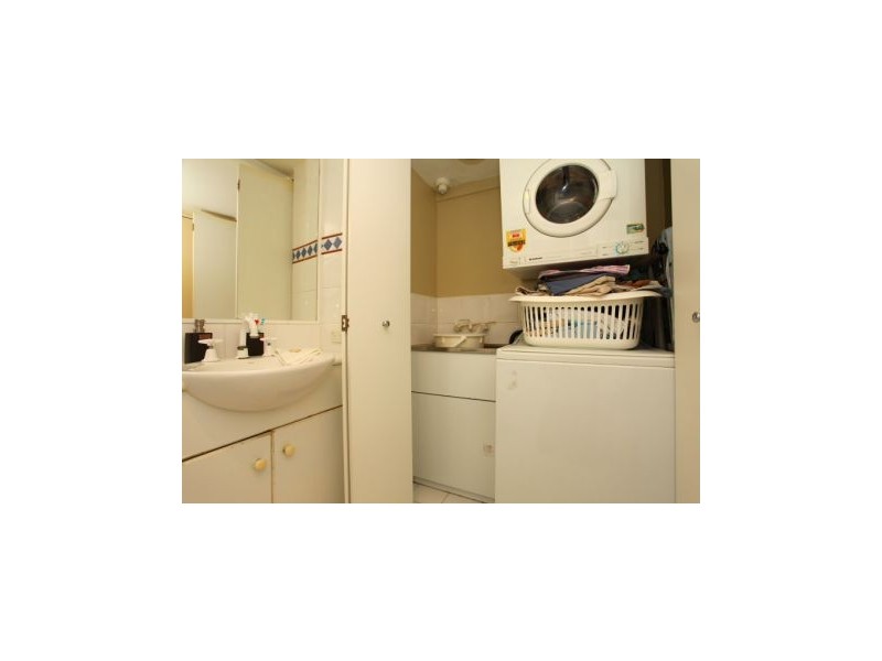 A20 “magic Mountain” Great Hall Drive, Miami QLD 4220