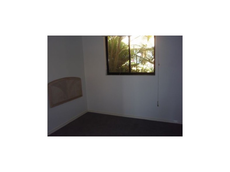 D4 “magic Mountain” Great Hall Drive, Miami QLD 4220