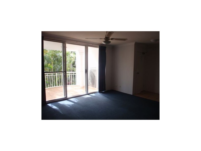 33 “Santorini By The Sea” Chairlift Avenue, Nobby Beach QLD 4218