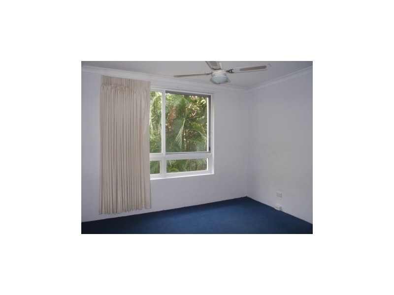 33 “Santorini By The Sea” Chairlift Avenue, Nobby Beach QLD 4218