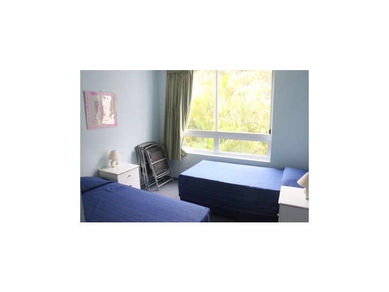 42 “santorini By The Sea” Chairlift Avenue, Nobby Beach QLD 4218
