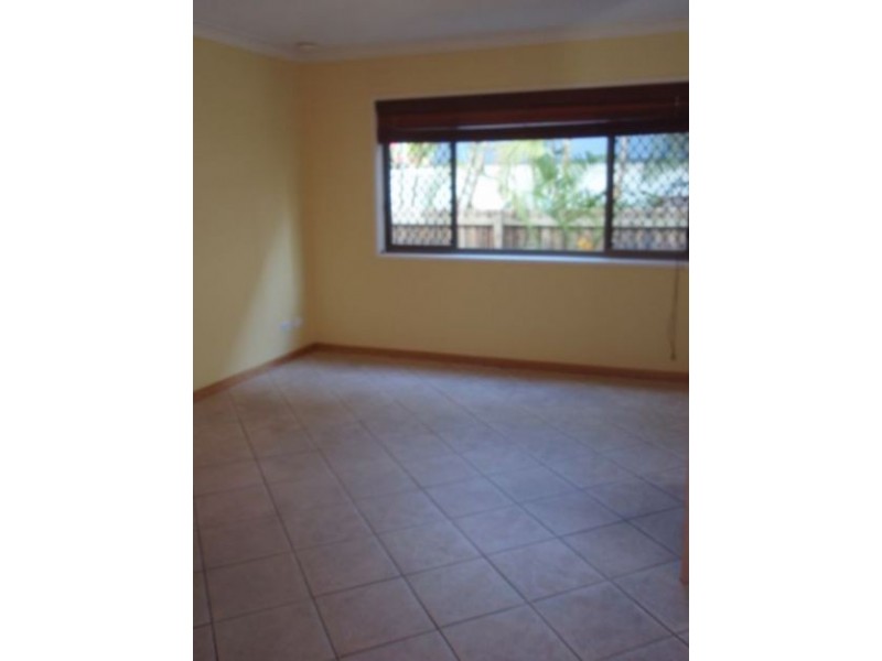 1/19 “salerno” Chairlift Avenue, Nobby Beach QLD 4218