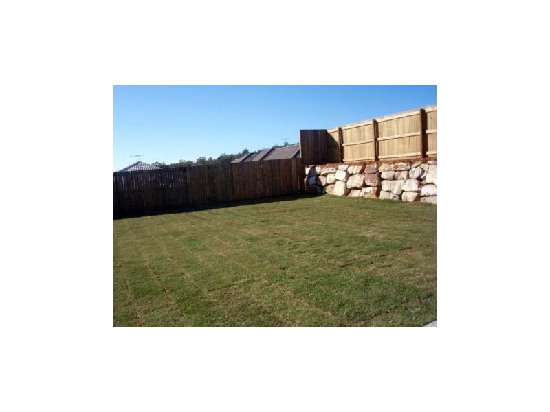 9 Rothbury Avenue, Waterford QLD 4133