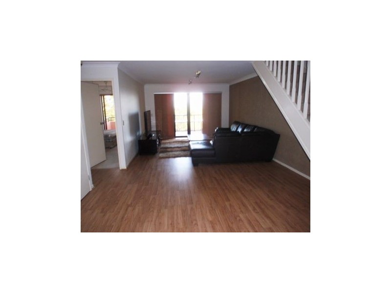 E40 “Magic Mountain” Great Hall Drive, Miami QLD 4220