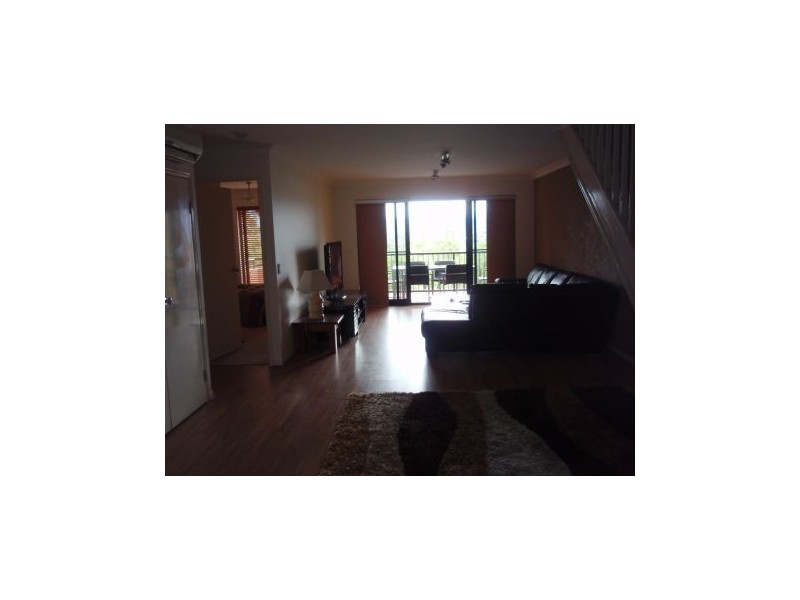 E40 “Magic Mountain” Great Hall Drive, Miami QLD 4220