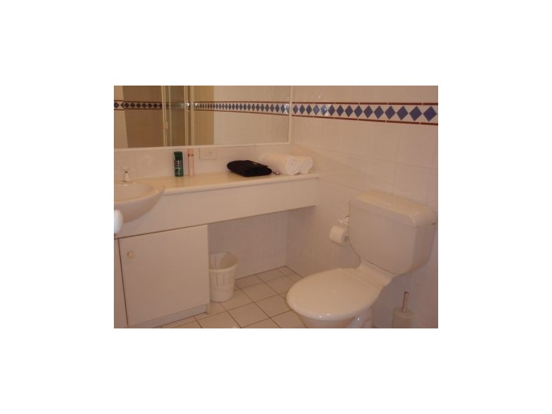 E40 “Magic Mountain” Great Hall Drive, Miami QLD 4220