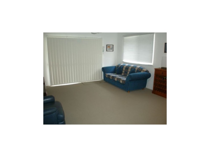 91 Albion Ave, Miami QLD 4220