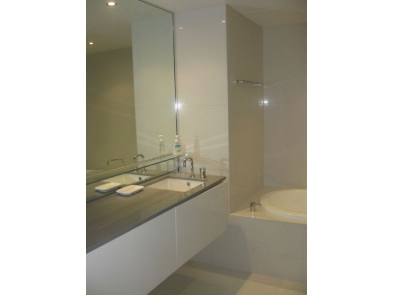 1117/9 “Circle on Cavill” Ferny Avenue, Surfers Paradise QLD 4217