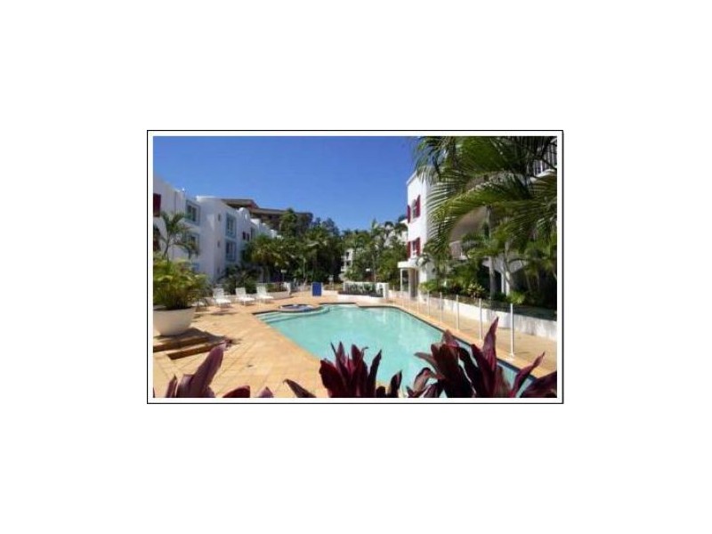 14 “santorini By The Sea” Chairlift Ave, Nobby Beach QLD 4218