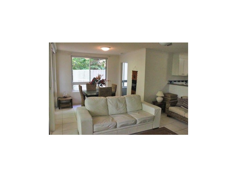 7/28 “santorini By The Sea” Chairlift Avenue, Nobby Beach QLD 4218