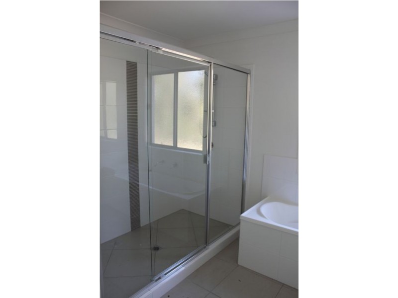 3/2 Conondale Way, Waterford QLD 4133