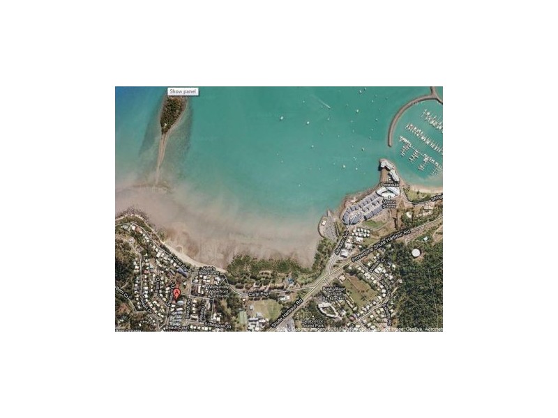 9 Pleasant Drive, Cannonvale QLD 4802