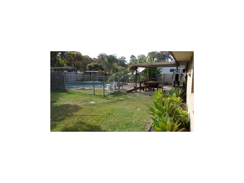 22 Yarran Drive, Ashmore QLD 4214