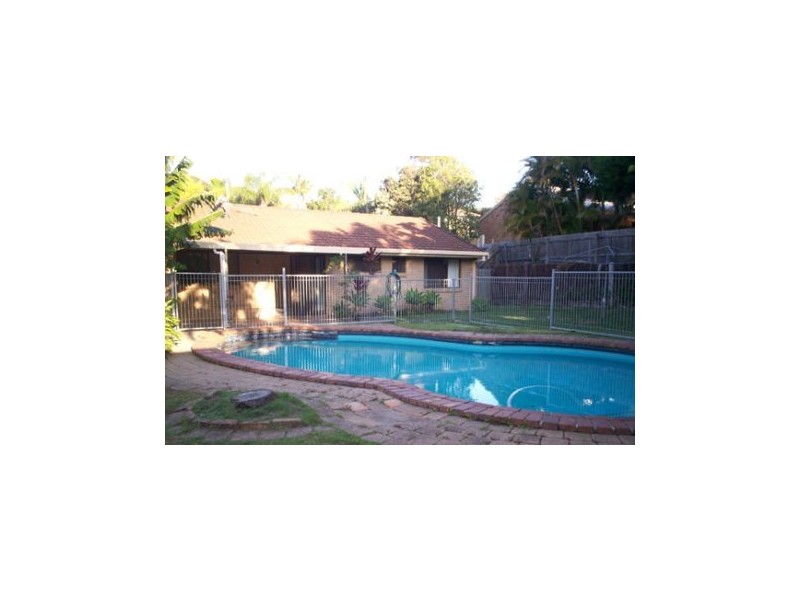 22 Yarran Drive, Ashmore QLD 4214