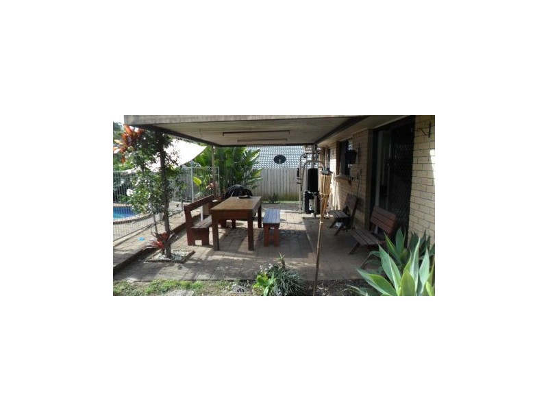 22 Yarran Drive, Ashmore QLD 4214