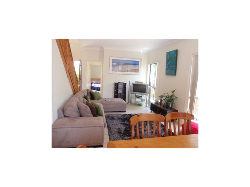 9/141 Cotlew Street, Ashmore QLD 4214