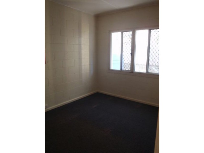 2/43 Seagull Ave, Nobby Beach QLD 4218