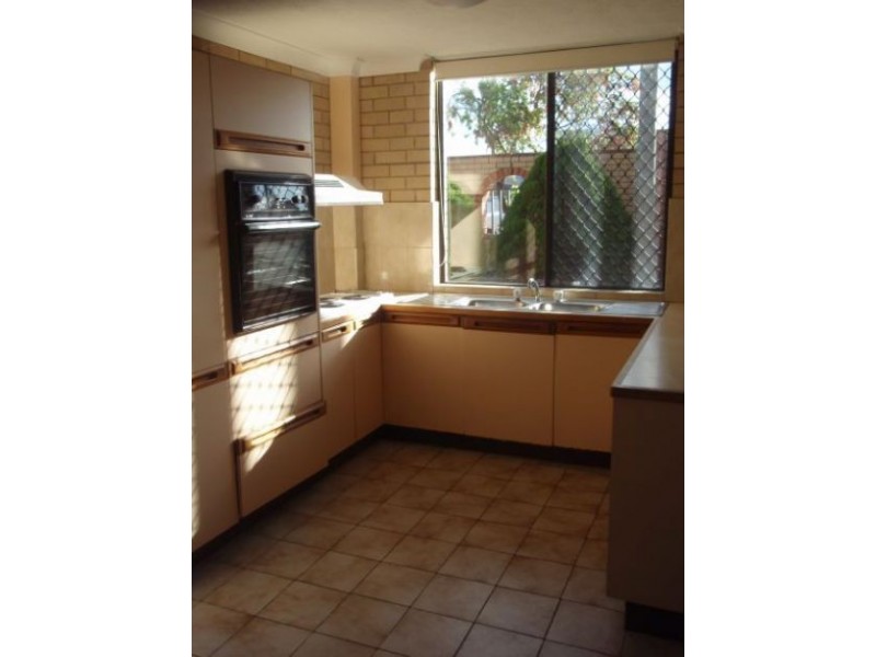 1/2301 Gold Coast Highway, Mermaid Beach QLD 4218