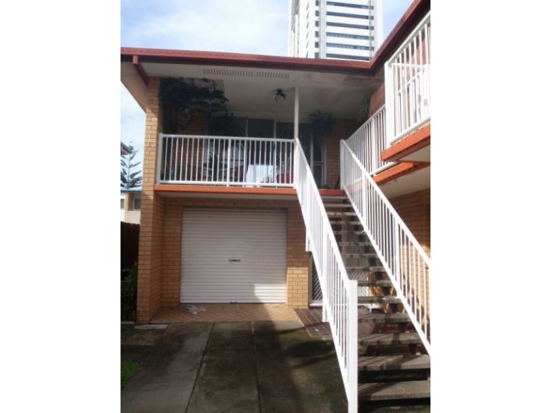 4/18 Anne Avenue, Broadbeach QLD 4218