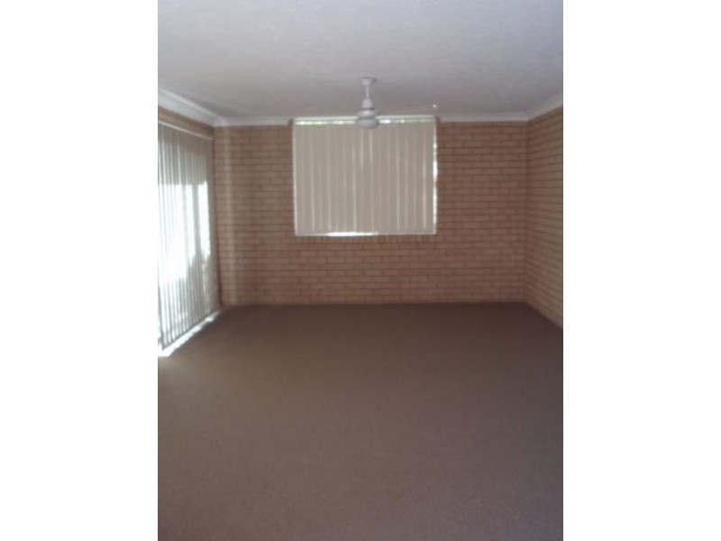 2/2301 Gold Coast Highway, Mermaid Beach QLD 4218