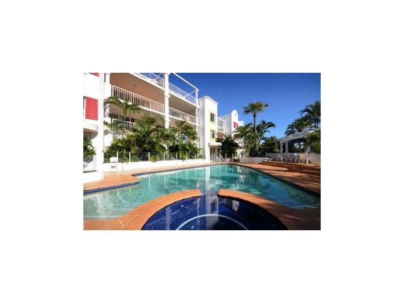 25/28 “Santorini By Sea” Chairlife Avenue, Nobby Beach QLD 4218