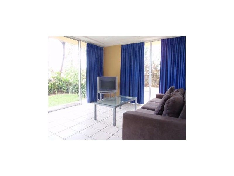 2 “Hi Ho Appts” Queensland Avenue, Broadbeach QLD 4218