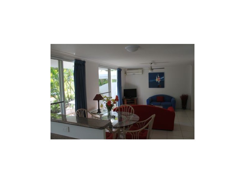 8/28 Chairlift Avenue, Nobby Beach QLD 4218