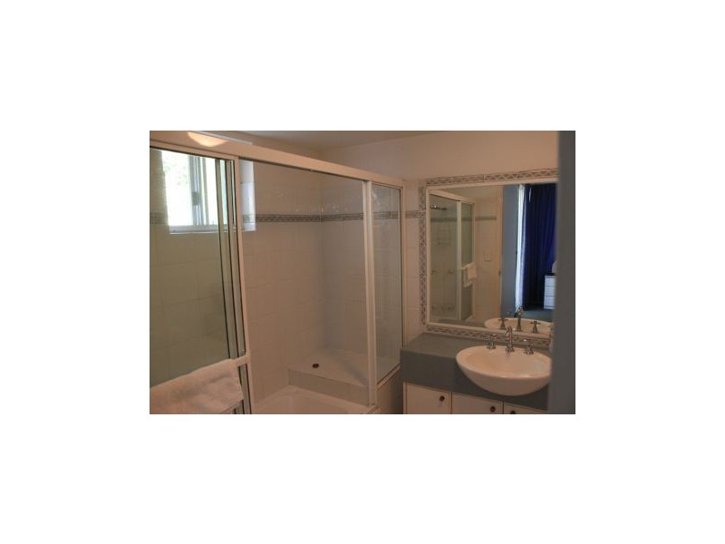 8/28 Chairlift Avenue, Nobby Beach QLD 4218