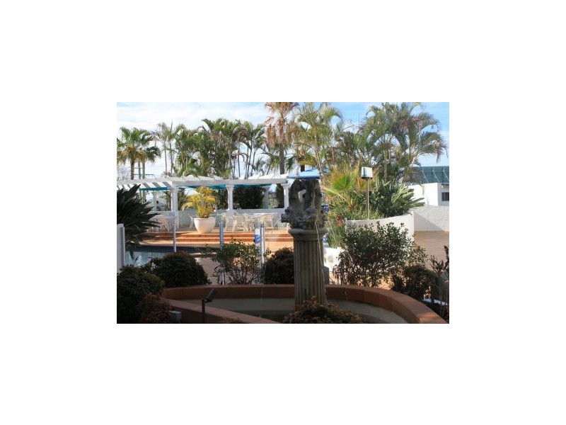 8/28 Chairlift Avenue, Nobby Beach QLD 4218