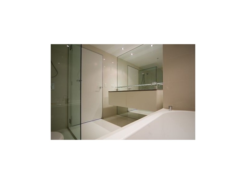 1237 “Circle On Cavil” Ferny Avenue, Surfers Paradise QLD 4217