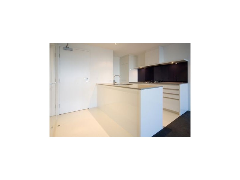 1237 “Circle On Cavil” Ferny Avenue, Surfers Paradise QLD 4217