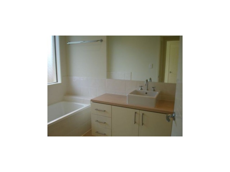 16 Impeccable Circuit, Coomera Waters QLD 4209