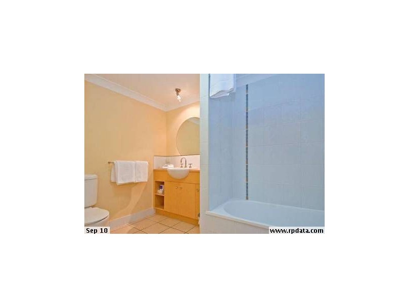 17/234a Grafton Street, Cairns North QLD 4870