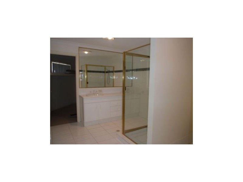 001 Alter Court, Merrimac QLD 4226