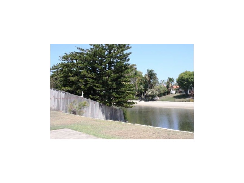 12 Bight Court, Mermaid Waters QLD 4218